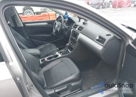 2013 Volkswagen Passat 2.0L Tdi Se z USA, uszkodzony, nr VIN 1VWBN7A34DC039879